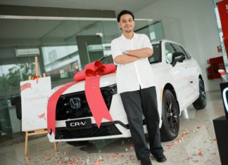 Dua pemenang bertuah bawa pulang Honda Civic & CR-V bulan ini