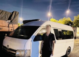 Tiada lesen, warga China bagi alasan bawa rakan terbongkar