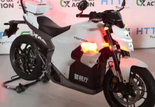 Honda WN7 bertugas sebagai motosikal peronda di Jepun