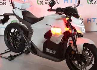 Honda WN7 bertugas sebagai motosikal peronda di Jepun