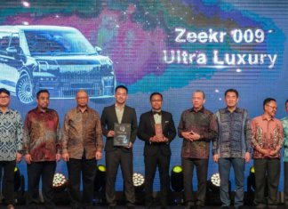 Zeekr 009 Ultra Luxury raih anugerah Car of The Year 2025