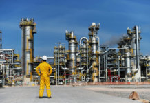 Petronas : Kenaikan harga minyak mentah bakal hasil kesan bercampur