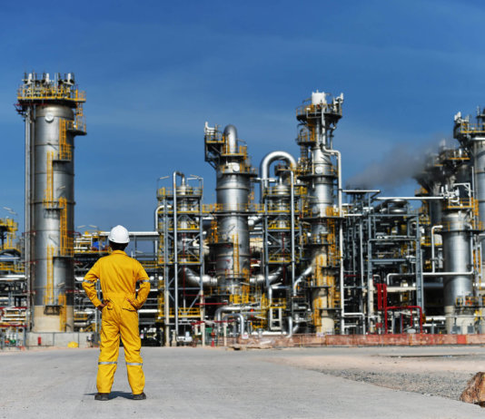 Petronas : Kenaikan harga minyak mentah bakal hasil kesan bercampur