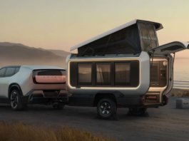 Honda bangunkan treler Base Station lengkap dengan kuasa solar