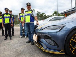 Ops Khas : JPJ sita enam kereta mewa bernilai RM1.5 juta