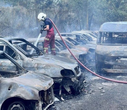 18 kenderaan musnah terbakar dalam kebakaran belukar