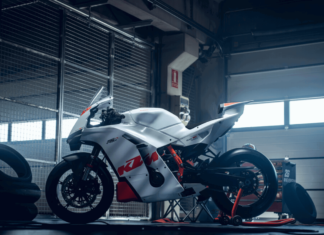 KTM rasmi perkenal 990 RC R Track – versi lebih ganas, lebih fokus litar