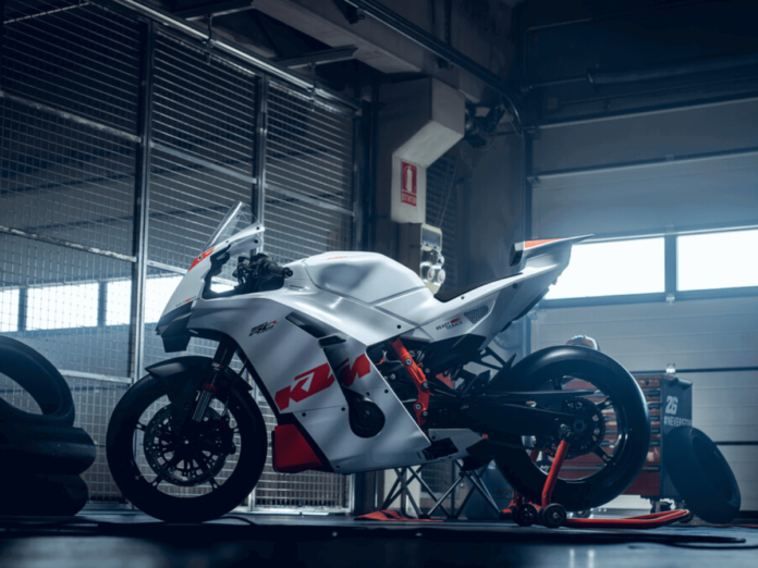 KTM 990 RC R TRACK 2026 (3)