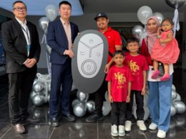 Shahrul Aizat pemenang hadiah utama kempen Electrify Your Life 2025