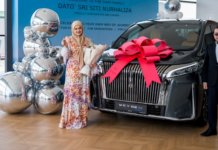 GWM Malaysia rasmi serah GWM WEY G9 untuk Siti Nurhaliza