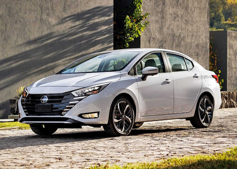 Nissan Versa 2025