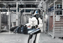 BMW uji robot humanoid dalam kilang pemasangan kenderaan