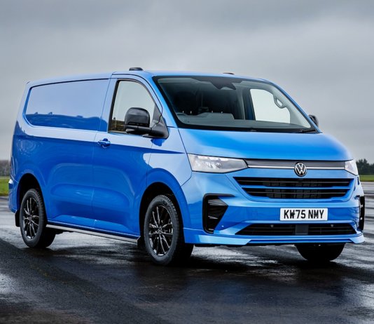 Volkswagen Transporter Commerce Pro S 2026, van kerja gaya sporti