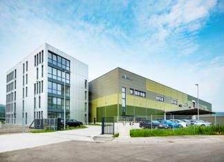 Gergasi automotif bersatu, Daimler Trucks, Volvo Group dan Toyota Motor Corporation meterai perjanjian sel bahan api