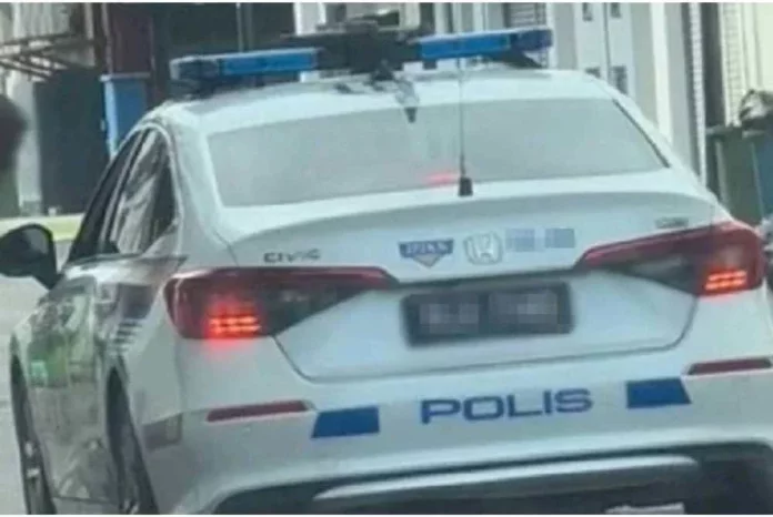kereta polis