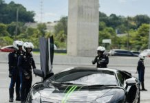 Padah nombor plat tidak patuh spesifikasi, terus kena angkut masuk depoh