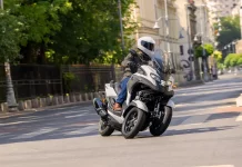 Yamaha Tricity 300 (2026) kini hadir dengan beg udara terbina