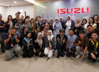 ISUZU lancar ‘Truck For Life’ bantu Pusat Darah Negara