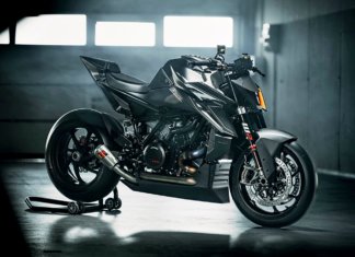 KTM 1390 Super Duke RR Track, 100 unit dan rasaksa tak sah atas jalan!