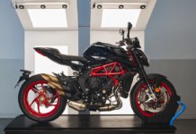MV Agusta Brutale 800 Nero Carbonio, anggun dan garang, tak perlu ubah suai