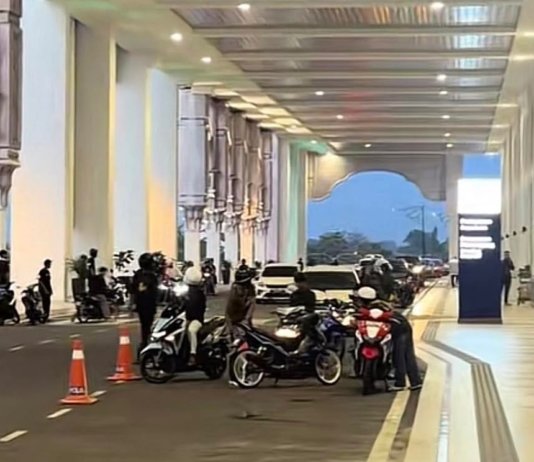 “Aksi mat rempit di lapangan terbang Kota Bharu sangat memalukan,” Anthony Loke