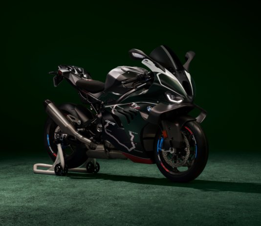 BMW M 1000 RR edisi khas sempena Isle of Man TT, terhad 115 unit sahaja