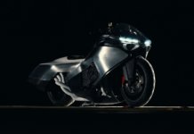 BMW dedah bagger Vision K18 dengan enjin 6-silinder 1,800 cc!