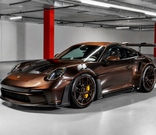 Porsche 911 GT3 RS Sonderwunsch inspirasi haute couture, kuasa ekstrem bertemu keanggunan