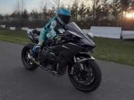Video: Budak enam tahun tunggang BMW M1000RR, Kawasaki H2R