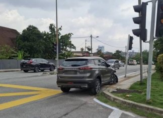 Rider maut dirempuh Proton X70
