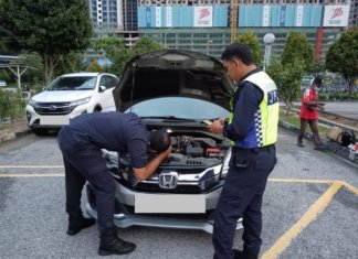 Casis dan enjin tiada rekod, Honda klon disita