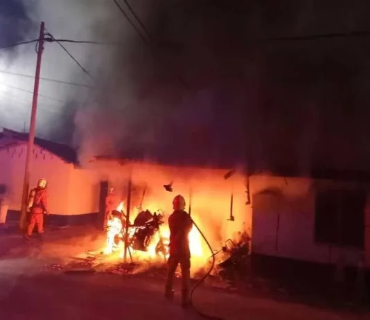 Empat motosikal polis trafik terbakar
