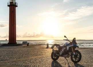BMW Motorrad lancar model premium, sedia ‘gegar’ jalan raya