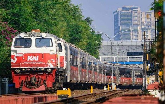 Kereta api Indonesia sasar panjang rel hingga 60,000km