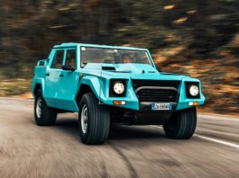 Lamborghini LM002 sambut ulang tahun 40, super SUV pertama dunia buka laluan kepada Urus