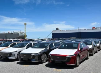 Mazda 6e pemanduan kanan (RHD) pertama tiba di Asia Tenggara