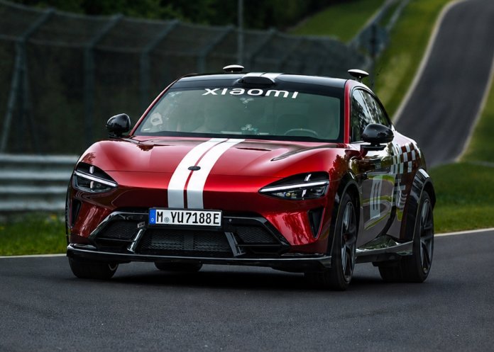 Xiaomi YU7 GT Track Package - Autonomous Driving Lap at Nürburgring 2026 01