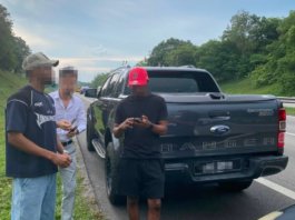 Guna lorong kecemasan, warga Ghana pandu kenderaan tamat cukai jalan ditahan