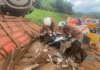 Empat maut termasuk bayi, treler hempap Honda City