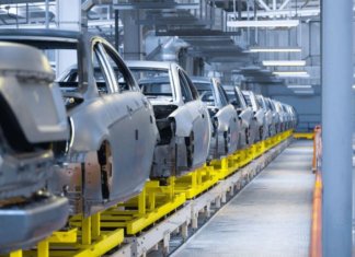 Dua kilang automotif Jepun ingin keluar Indonesia
