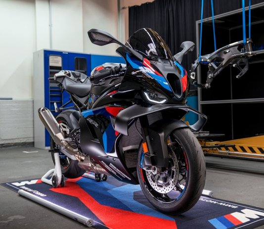 BMW M 1000 RR 2027 guna rangka M Motorsport, BMW Motorrad tak abai model lain