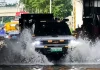 Konvoi Denza, Fang Cheng Bao redah banjir dalam Guangxi