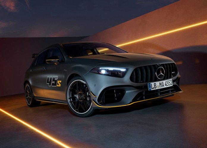 Mercedes-AMG A 45 S 4MATIC+ | Kraftstoffverbrauch kombiniert (WLTP): 9,2–9 l/100 km | CO2-Emissionen kombiniert (WLTP): 209–205 g/km | CO₂-Klasse: G;Mercedes-AMG A 45 S 4MATIC+ | Kraftstoffverbrauch kombiniert (WLTP): 9,2–9 l/100 km | CO2-Emissionen kombiniert (WLTP): 209–205 g/km | CO₂-Klasse: G* Mercedes-AMG A 45 S 4MATIC+ | combined fuel consumption (WLTP): 9.2–9 l/100 km | combined CO2 emissions (WLTP): 209–205 g/km | CO₂ class: G;Mercedes-AMG A 45 S 4MATIC+ | combined fuel consumption (WLTP): 9.2–9 l/100 km | combined CO2 emissions (WLTP): 209–205 g/km | CO₂ class: G*
