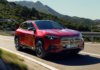 Mercedes-Benz GLA 2027 diperkenalkan – EV dahulu, ICE hibrid 48V menyusul awal 2027 Der neue elektrische Mercedes-Benz GLA. Exterieur: MANUFAKTUR Patagonienrot Metallic Interieur: ARTICO man-made leather/MICROCUT microfibre black The all-new Mercedes-Benz GLA electric. Exterior: MANUFAKTUR patagonia red metallic Interior: ARTICO man-made leather/MICROCUT microfibre black