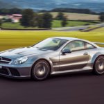 Mercedes-Benz SL 65 AMG Black Series der Baureihe R 230. Fahraufnahme von links vorn. (Fotosignatur der Archive von Mercedes-Benz Classic: 08C538_023) Mercedes-Benz SL 65 AMG Black Series (R 230). Driving shot from front left. (Photo index number in the Mercedes-Benz Classic Archives: 08C538_023)