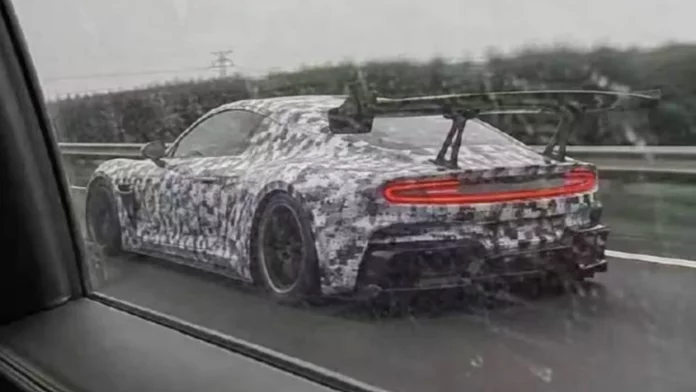 Xiaomi-Supercar-spy-2qqq