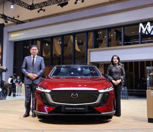 GIIAS2026 : Mazda 6e Fastback debut di Indonesia