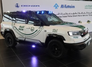 Denza B8 berkhidmat sebagai kereta peronda pasukan Polis Dubai