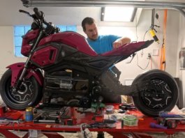 Syarikat ini ubah Honda Grom jadi motosikal elektrik kustom, kuasa 63 hp!