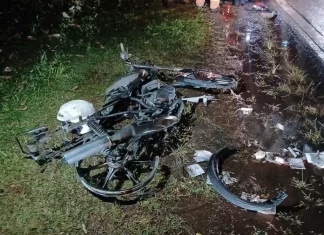 Dua motosikal ‘RXZ & TXR150’ terbakar selepas berlanggar